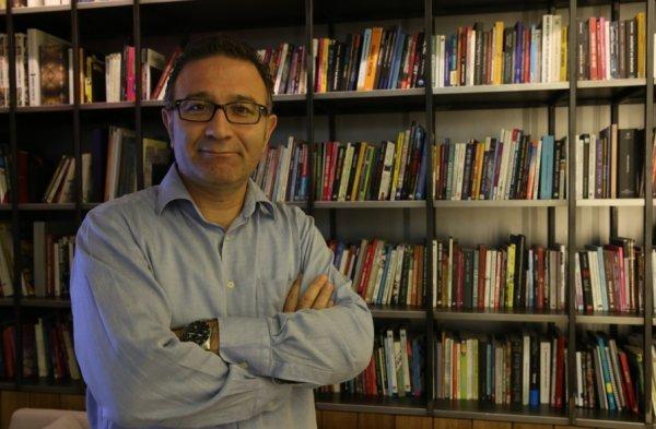 Şafak Altun, yeni kitabı Uyumsuzlar’ı anlatıyor