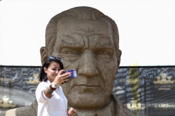 Uluslararası Antalya Kum Heykel Festivali başladı