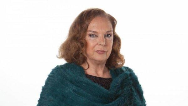 Sanatçı dostlarından Eşref Kolçak'a veda