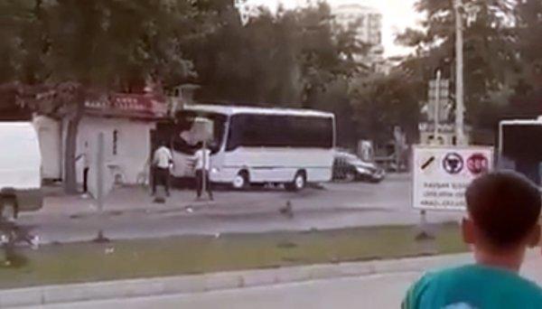 Mersin'de servis şoförü ortalığı birbirine kattı