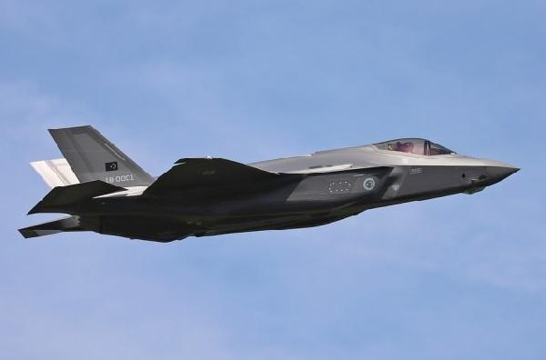 ABD Türk pilotların F-35 eğitimini askıya alabilir
