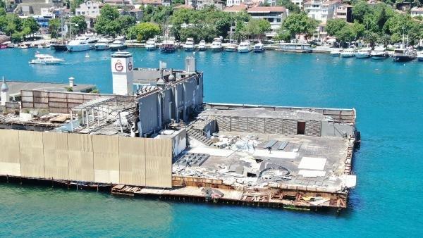 Galatasaray Adası'nda görüntü kirliliği sonlanıyor