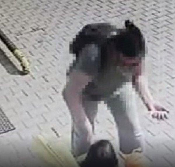 Bursa'da 3 yaşındaki kıza dondurma dayağı