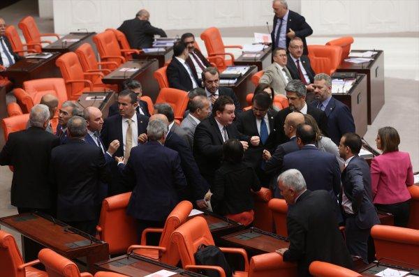 MHP'li ve HDP'li vekiller kavga etti