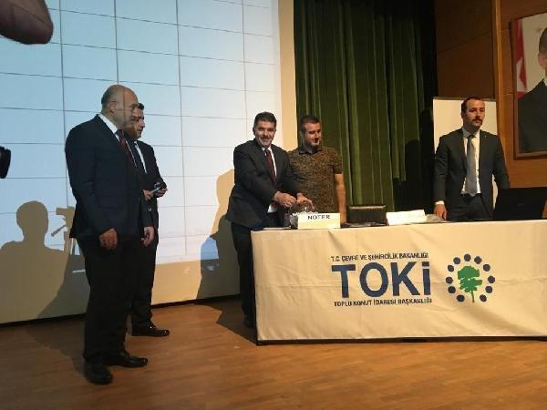 TOKİ Bayburt'ta kura heyecanı