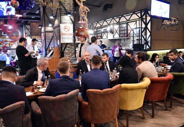 Kılıçdaroğlu, imam hatiplilerin iftarına katıldı