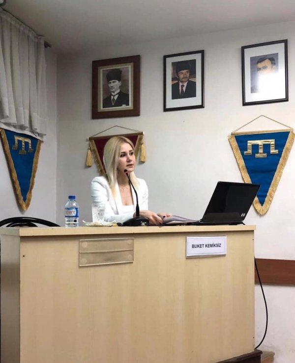 Arafta Bir Sürgün Cengiz Dağcı romanı hakkında kısa söyleşi