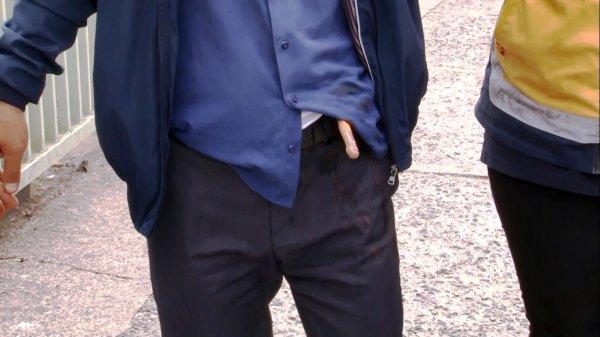 İstanbul'da karnında saplı ekmek bıçağıyla hastaneye kaldırıldı