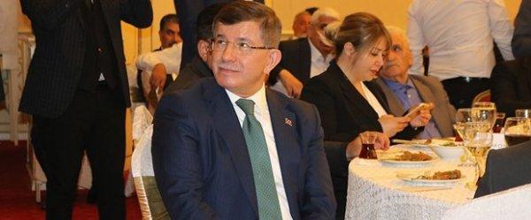 Davutoğlu'ndan yeni parti sinyali