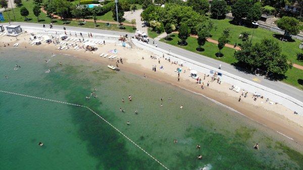 Bayram tatili Caddebostan Plajı'nı doldurdu