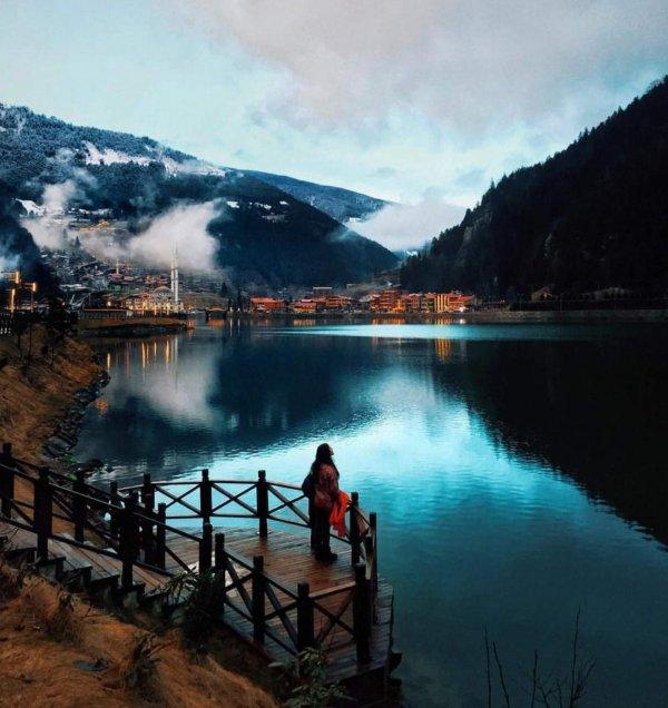 Üniversite öğrencisi otostopla 80 ili gezdi