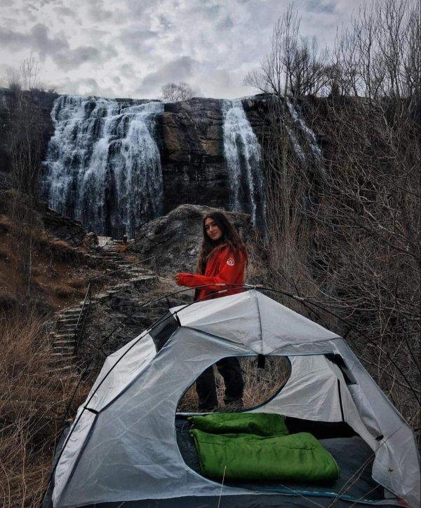 Üniversite öğrencisi otostopla 80 ili gezdi