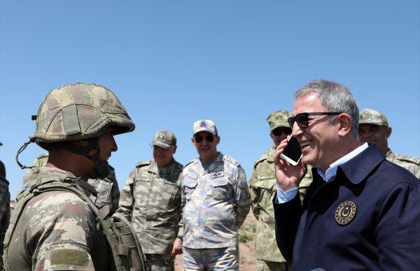 Hulusi Akar: Teröristlerin mağaralarına gireceğiz