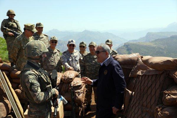Hulusi Akar: Teröristlerin mağaralarına gireceğiz