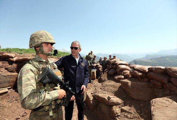 Hulusi Akar: Teröristlerin mağaralarına gireceğiz