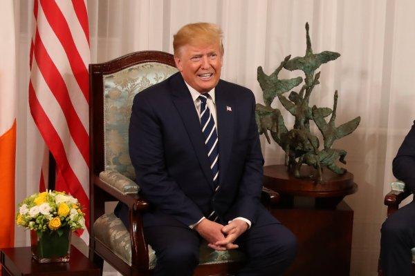 Trump: İran'a askeri müdahale olabilir