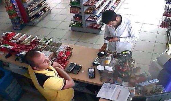 Polis kredi kartı dolandırıcısını suçüstü yakaladı