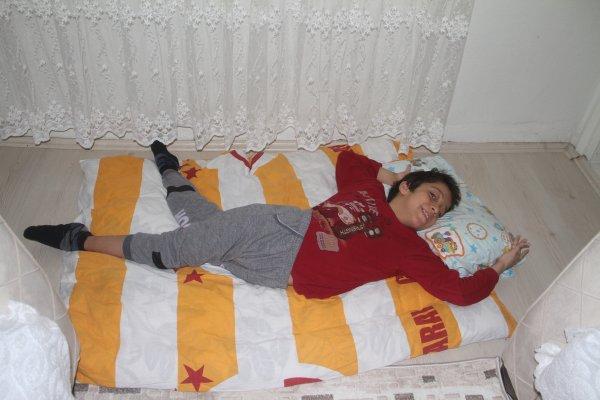 Haluk Levent bu kez küçük Gazi için çağrıda bulundu