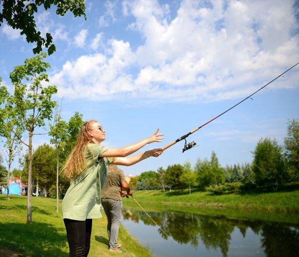 Porsuk Çayı'nda balık tutma yarışması