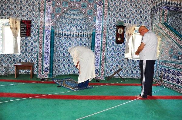 Manisa'da 67 yıl sonra kıblesi değiştirilen cami