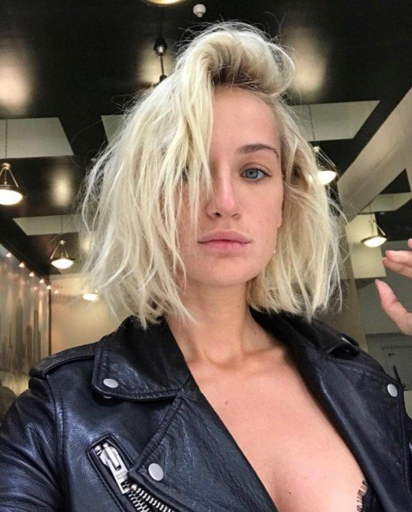 Didem Soydan bikiniden korkmuyor