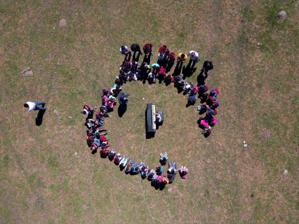 Kusursuz kulak ilk konserini verdi