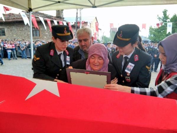 Simav şehidini sonsuzluğa uğurladı