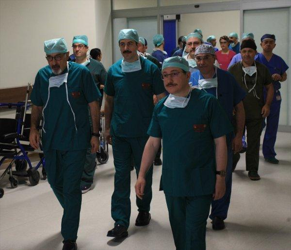 İnönü Üniversitesi karaciğer nakliyle Guinness yolunda