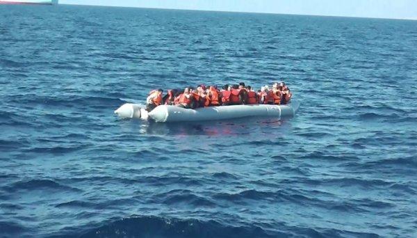 Ege'de yakalanan düzensiz göçmen sayısı 10 bini geçti