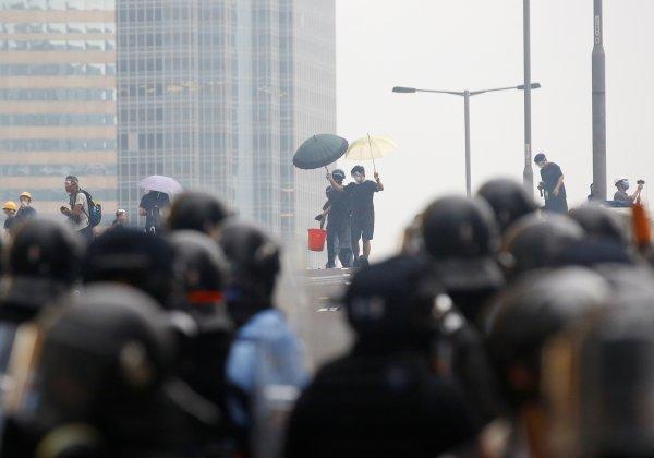Çin-ABD geriliminde Hong Kong da karıştı