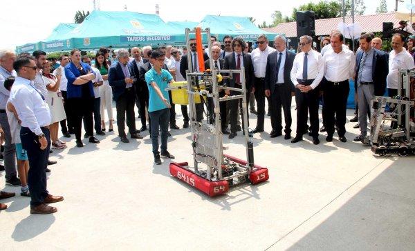 Mersinli öğrencilerin model uçak projesi