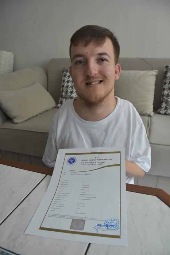 Engelini aşarak mühendis oldu