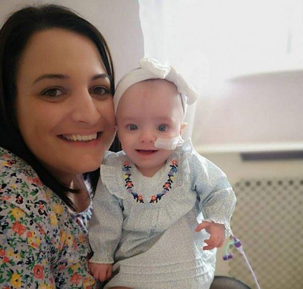 11 yılda 13 düşük sonrası bir kızı oldu