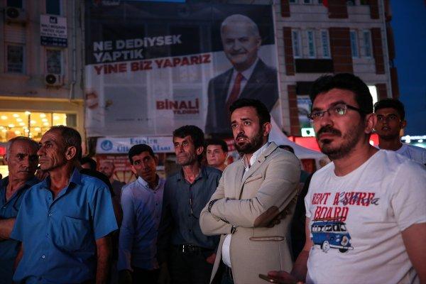 Binali Yıldırım-Ekrem İmamoğlu münazarasına yoğun ilgi