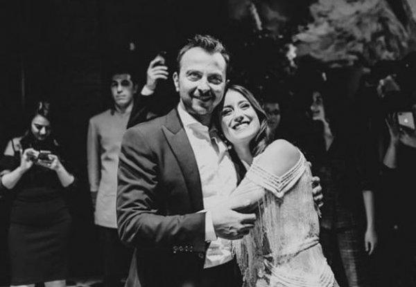 Hazal Kaya'dan eşi Ali Atay'a: Sana çok aşığım