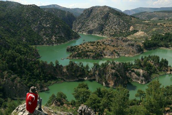 Güzelliğiyle ziyaretçilerini büyüleyen kanyon: Arapapıştı