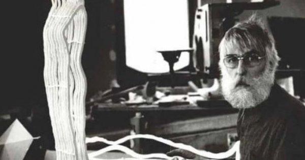 İlhan Koman kimdir? İlhan Koman 98. yaşında doodle oldu.