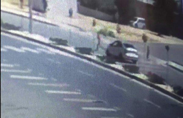 Gaziantep’te otomobil 10 yaşındaki çocuğa çarptı