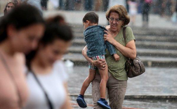 Bursa'da sağanak zor anlar yaşattı