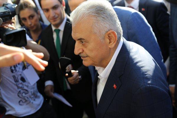 Binali Yıldırım AK Parti İl Başkanlığı'nda