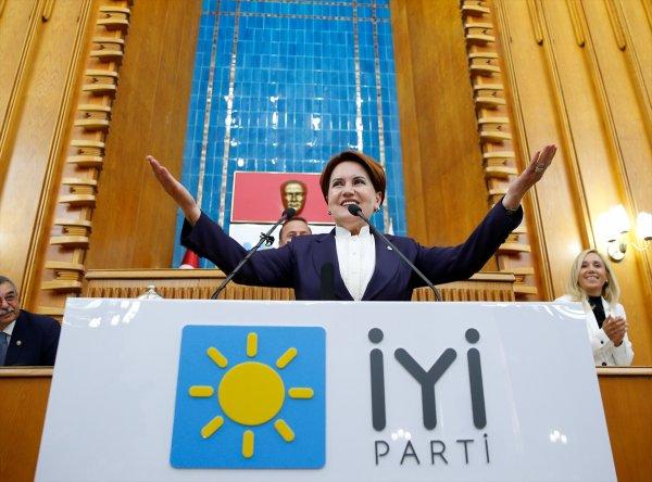 Meral Akşener: Maskeler düştü