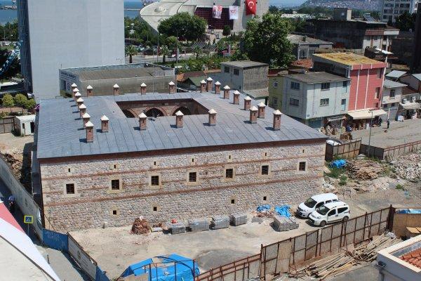 Tarihi Taşhan’ın restorasyon çalışmaları sürüyor