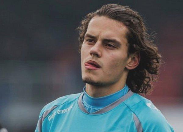 Enes Ünal, sevgilisi ile İtalya'da tatil yapıyor