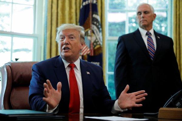 Trump: Fed çocuk gibi inatçı