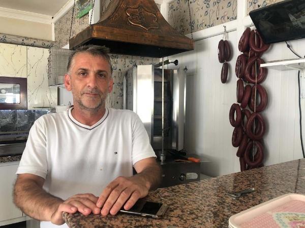 Hırsızlar sucuk ve veresiye defterini çaldı