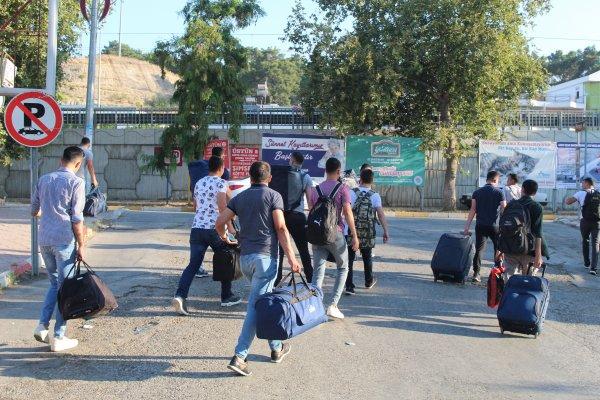 Erken terhis sevinci yaşayan askerler