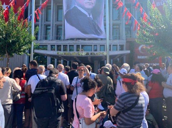 İBB'de devir teslim günü