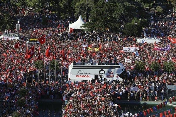 Haber kanalları İmamoğlu'nun konuşmasını yayınlamadı