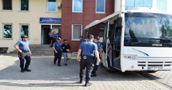 Çanakkale'de uyuşturucu tacirlerine baskın: 12 gözaltı