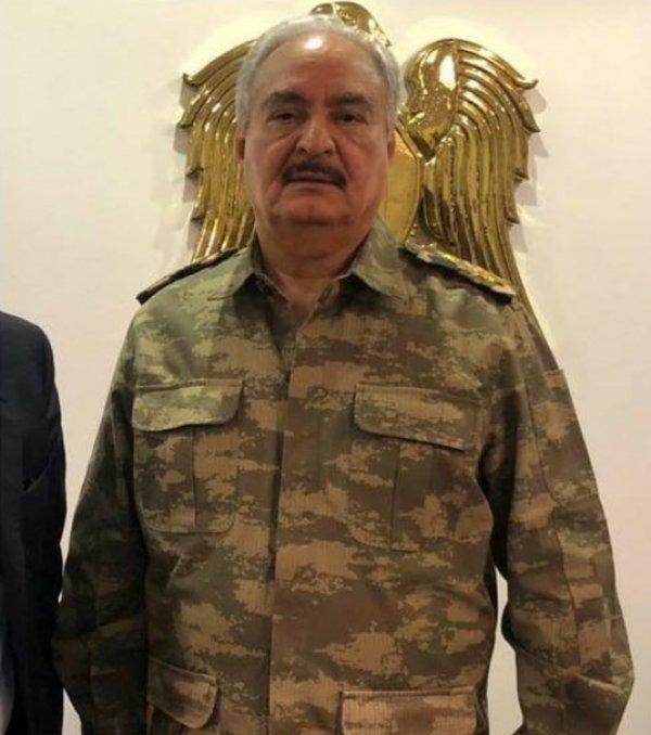 Libya Türklere ait dükkanları kapatmaya başladı